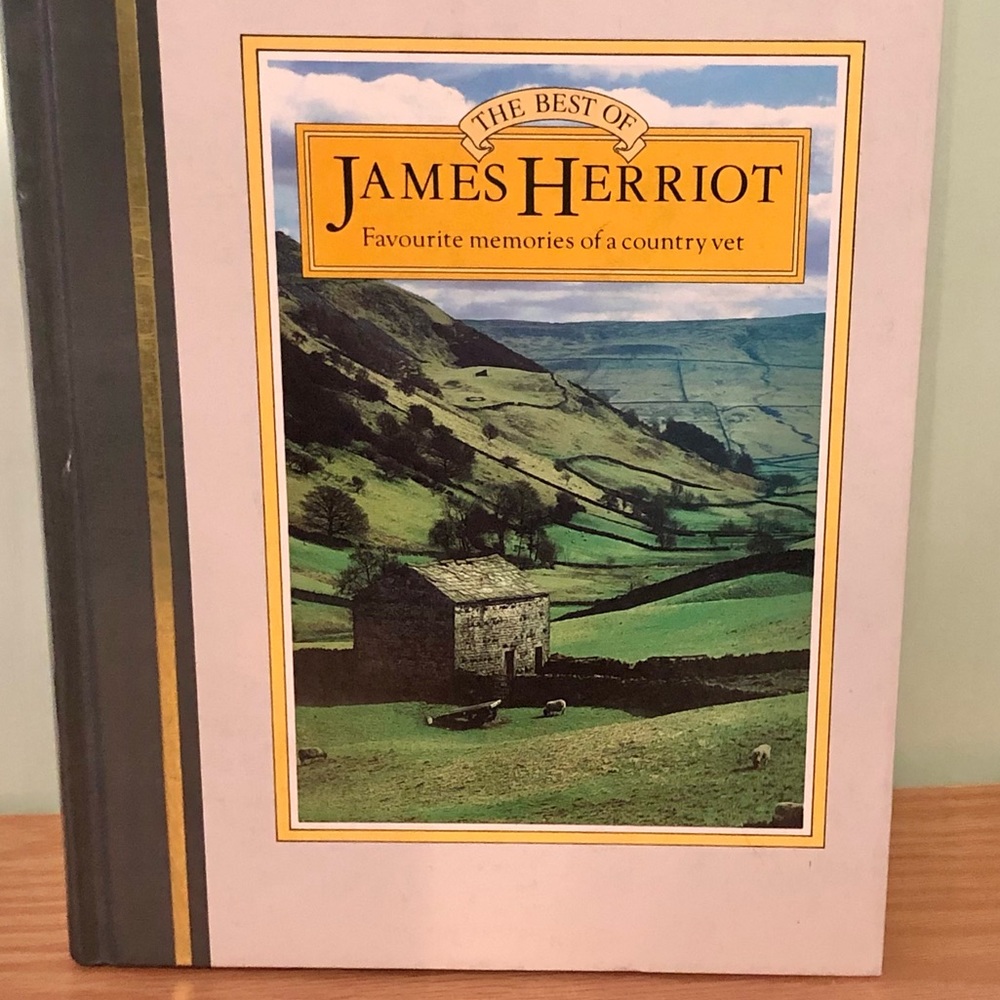 THE BEST OF JAMES HERRIOT HARDCOVER BOOK